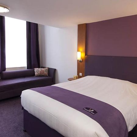 Premier Inn Leamington Spa Town Centre Экстерьер фото