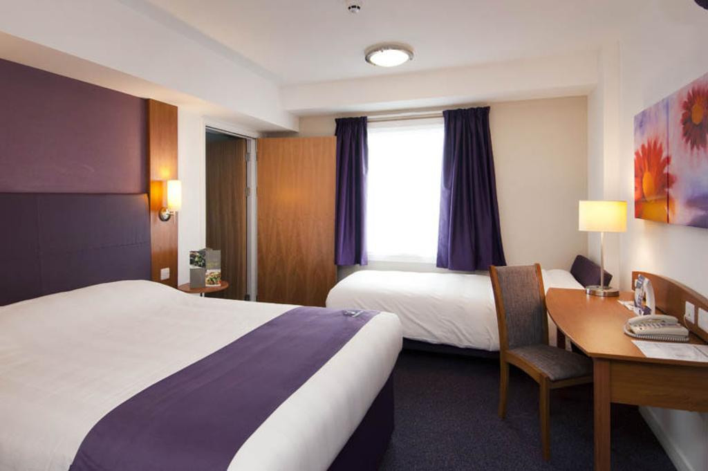 Premier Inn Leamington Spa Town Centre Номер фото