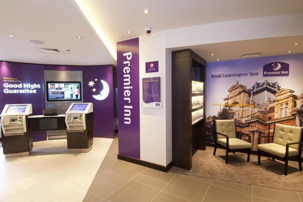 Premier Inn Leamington Spa Town Centre Экстерьер фото