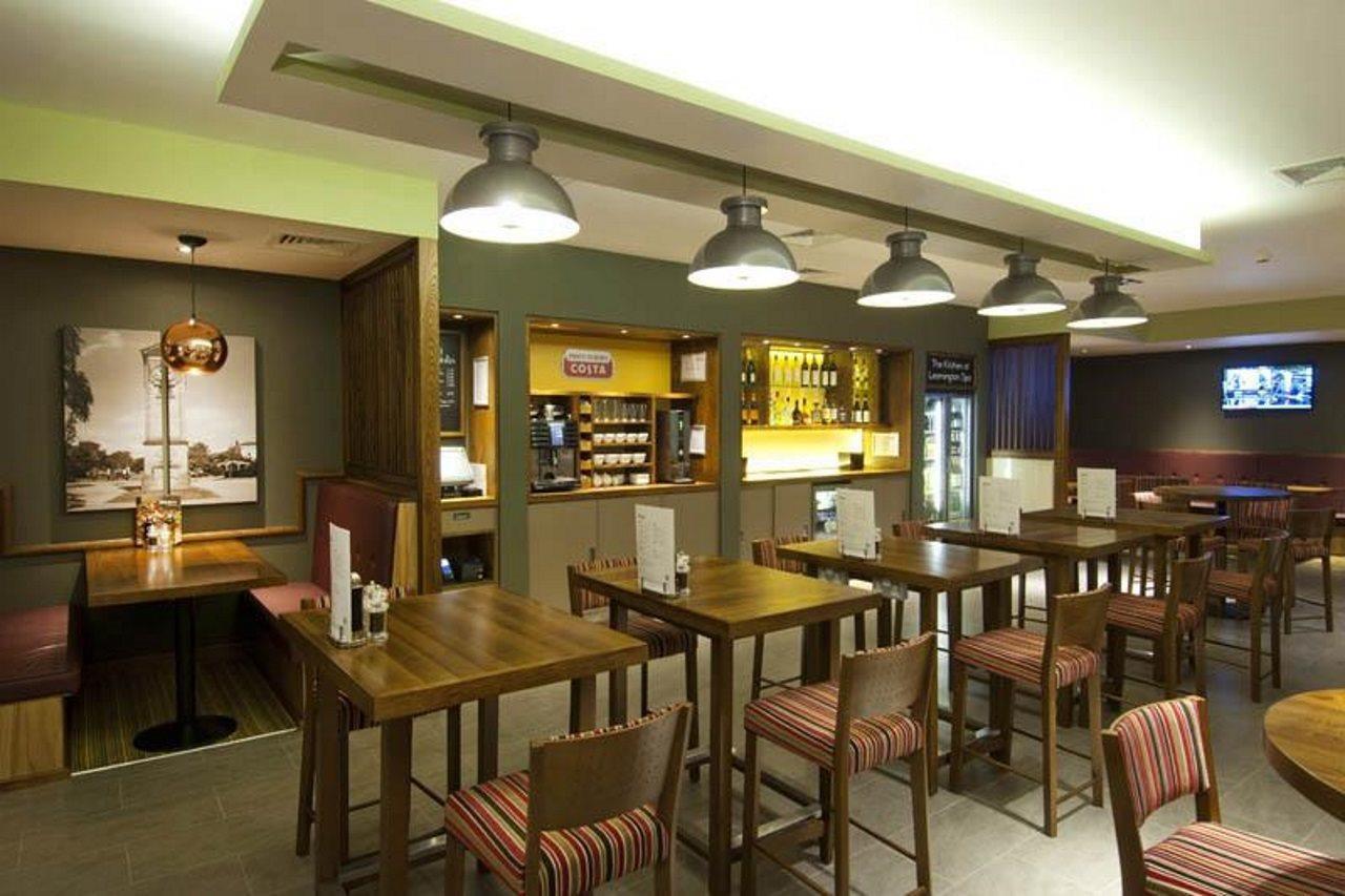 Premier Inn Leamington Spa Town Centre Экстерьер фото