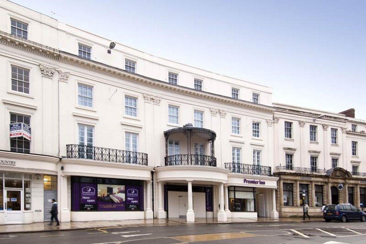Premier Inn Leamington Spa Town Centre Экстерьер фото